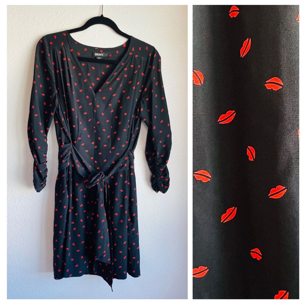 Vintage Y2K DKNY 100% Silk Red Lips Print Long Sleeved Black Belted Dress Size M